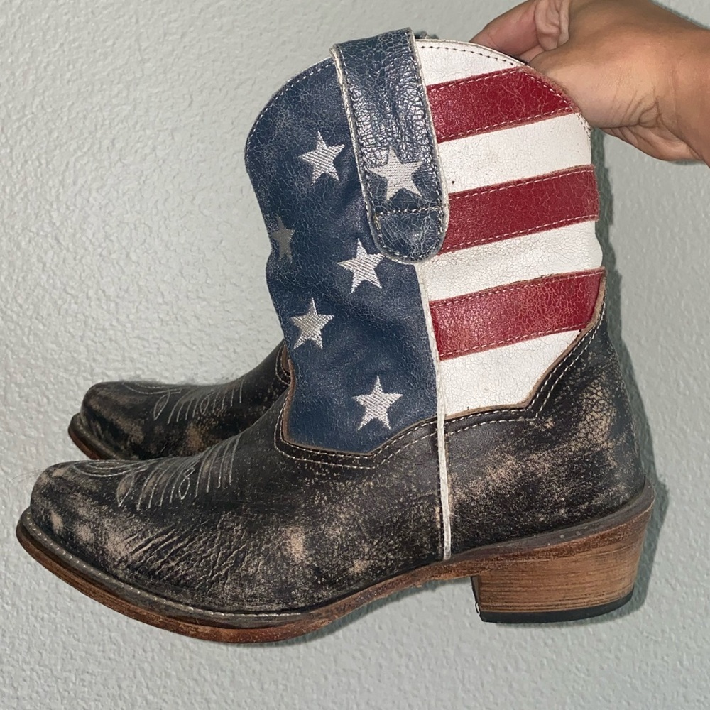 American flags cowboy boots women